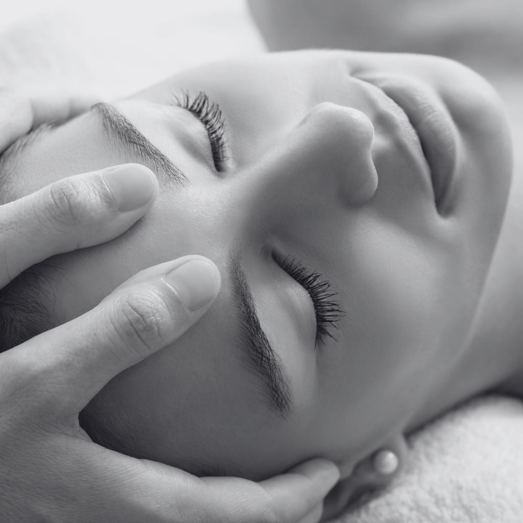 Natural Face lift Myofascial Massage Session
